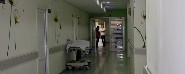 Отделением реанимации Медицинского центра Сурб Аствацамайр  - Sputnik Армения