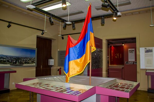 Выставочный зал новой и новейшей истории Армении в музее истории - Sputnik Армения