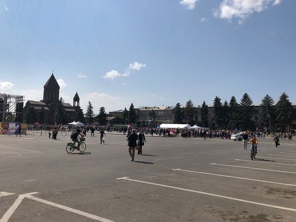 День независимости в Гюмри: что происходит в городе искусств и ремесел прямо сейчас День независимости в Гюмри: что происходит в городе искусств и ремесел прямо сейчас - Sputnik Армения