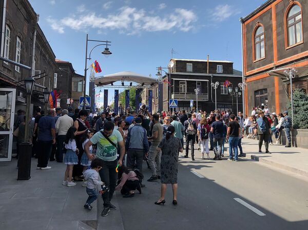 День независимости в Гюмри: что происходит в городе искусств и ремесел прямо сейчас День независимости в Гюмри: что происходит в городе искусств и ремесел прямо сейчас - Sputnik Армения