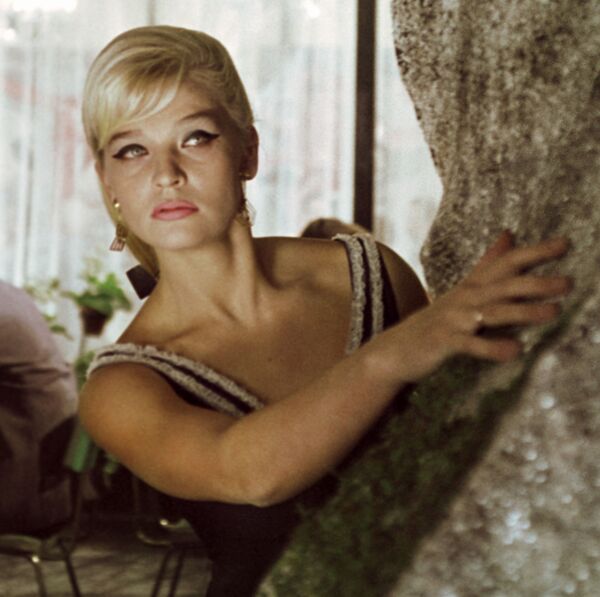 Если бы не надбавки за звания, было бы тяжко: какая пенсия у российских звезд Если бы не надбавки за звания, было бы тяжко: какая пенсия у российских звезд - Sputnik Армения