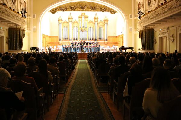 Оркестр ВМФ России исполнил песни Комитаса в обработке американского композитора - Sputnik Армения