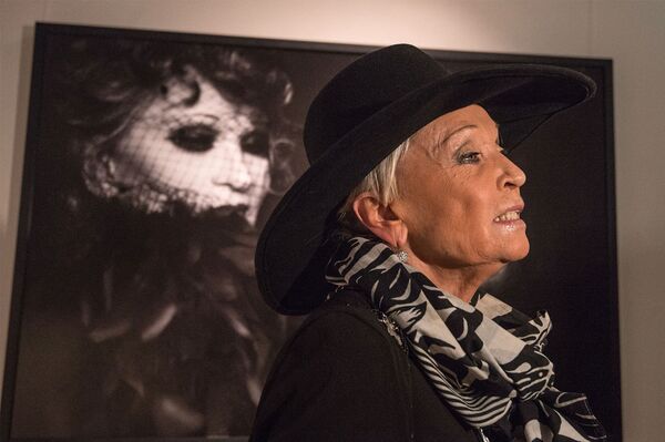 Если бы не надбавки за звания, было бы тяжко: какая пенсия у российских звезд Если бы не надбавки за звания, было бы тяжко: какая пенсия у российских звезд - Sputnik Армения