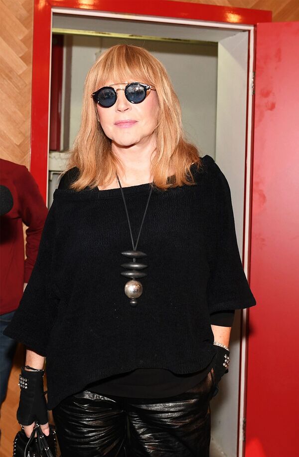 Если бы не надбавки за звания, было бы тяжко: какая пенсия у российских звезд Если бы не надбавки за звания, было бы тяжко: какая пенсия у российских звезд - Sputnik Армения