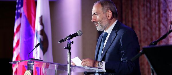 Премьер-министр Никол Пашинян выступает с речью на гала-приеме (22 сентября 2019). Лос-Анджелес - Sputnik Արմենիա