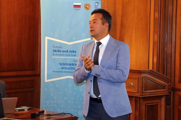 Ինչ մասնագիտություններ պետք է ընտրեն հայաստանցի երիտասարդները, որպեսզի չսխալվեն Ինչ մասնագիտություններ պետք է ընտրեն հայաստանցի երիտասարդները, որպեսզի չսխալվեն - Sputnik Արմենիա
