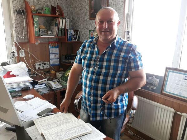 Токайские вина Курильским островам: как венгр Тибор на Итурупе бизнесом занимается Токайские вина Курильским островам: как венгр Тибор на Итурупе бизнесом занимается - Sputnik Армения