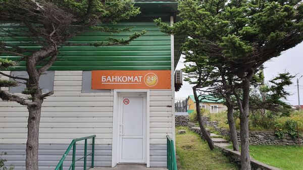 Токайские вина Курильским островам: как венгр Тибор на Итурупе бизнесом занимается Токайские вина Курильским островам: как венгр Тибор на Итурупе бизнесом занимается - Sputnik Армения