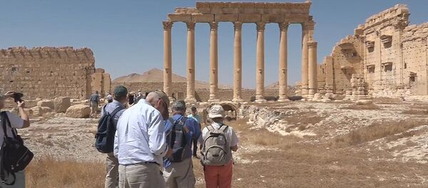 Туристы возвращаются в сирийскую Пальмиру - Sputnik Армения