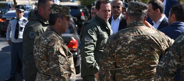 Министр обороны Давид Тоноян во время учения по мобилизации (24 сентября 2019). Абовян - Sputnik Արմենիա