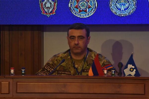 Երևանում քննարկում են ԱՊՀ–ում ահաբեկչության դեմ պայքարի վտանգները Երևանում քննարկում են ԱՊՀ–ում ահաբեկչության դեմ պայքարի վտանգները - Sputnik Արմենիա