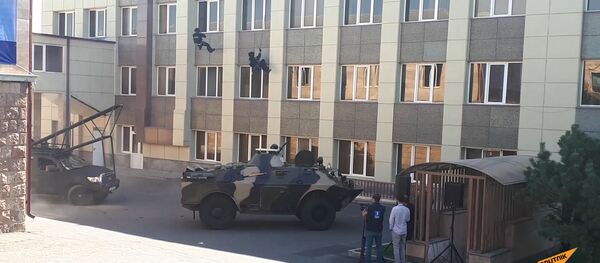 В административном комплексе компании Газпром Армения состоялось антитеррористическое учение. В административном комплексе компании Газпром Армения состоялось антитеррористическое учение. - Sputnik Армения