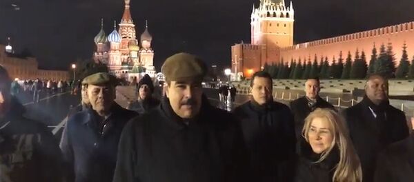 Мадуро поделился видео прогулки по Красной площади - Sputnik Армения