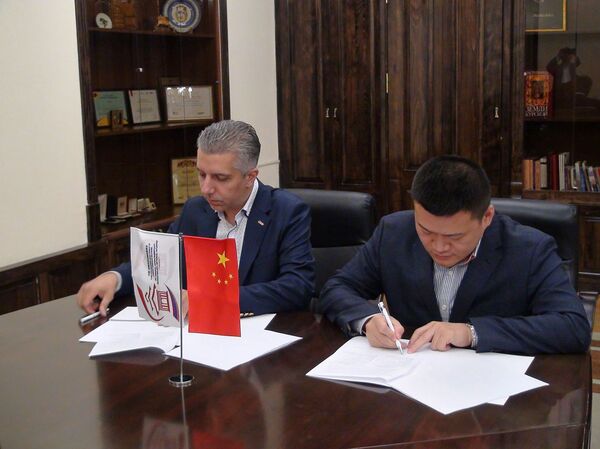 От экспорта до прямых рейсов: чем Гюмри заинтересовал китайцев От экспорта до прямых рейсов: чем Гюмри заинтересовал китайцев - Sputnik Армения