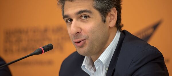 Сергей Смбатян на пресс-конференции Какие проекты готовят звезды классической музыки (27 сентября 2019). Еревaн Сергей Смбатян на пресс-конференции Какие проекты готовят звезды классической музыки (27 сентября 2019). Еревaн - Sputnik Արմենիա