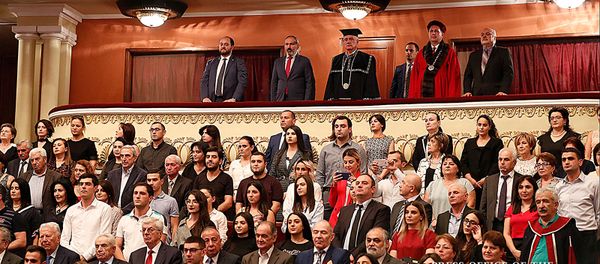 Премьер-министр Никол Пашинян посетил праздничное мероприятие по случаю 100-летия ЕГУ (27 сентября 2019). Еревaн - Sputnik Արմենիա