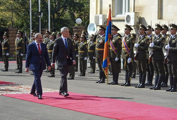 Սինգապուրի վարչապետ Լի Սյեն Լուի պաշտոնական ընդունելությունը Երևանում - Sputnik Արմենիա