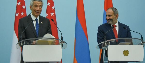 Премьер-министр Армении Никол Пашинян и премьер Сингапура Ли Сянлун - Sputnik Армения