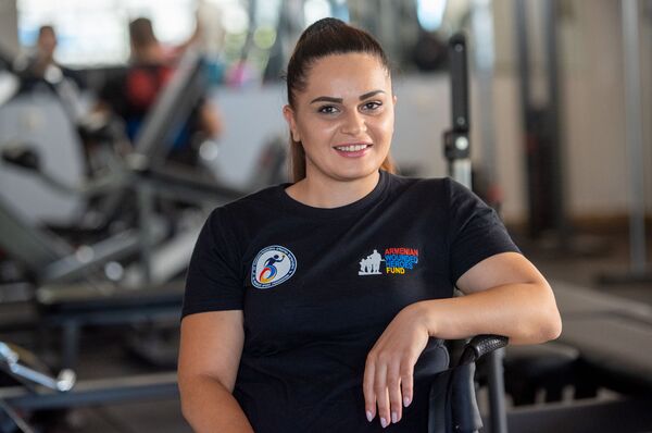 Խենթի պես սիրել կյանքը և չհանձնվել. ինչպես անվասայլակով աղջիկն աշխարհը մատչելի դարձրեց Խենթի պես սիրել կյանքը և չհանձնվել. ինչպես անվասայլակով աղջիկն աշխարհը մատչելի դարձրեց - Sputnik Արմենիա