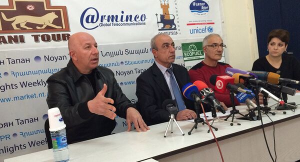 Члены общественной организации Лига защиты водителей Члены общественной организации Лига защиты водителей - Sputnik Արմենիա