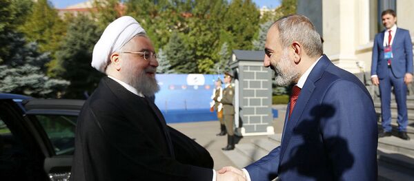 Премьер-министр Никол Пашинян встретился с Президентом Исламской Республики Иран Хасаном Роухани  (1 октября 2019) Еревaн - Sputnik Армения