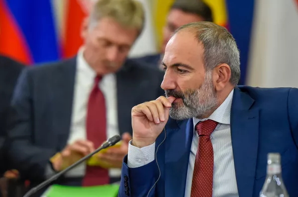 Премьер-министр Армении Никол Пашинян во время расширенного заседания Высшего Евразийского Экономического Совета Премьер-министр Армении Никол Пашинян во время расширенного заседания Высшего Евразийского Экономического Совета - Sputnik Армения