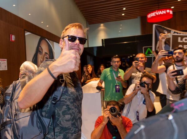 Հայաստան ժամանեց աշխարհահռչակ դիջեյ Արմին վան Բյուրենը. լուսանկարներ - Sputnik Արմենիա