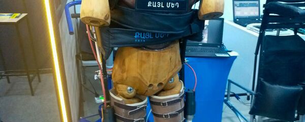 Экзоскелет Qayl Med, созданный студентами Политехнического университета Армении и Ереванского Медицинского университета Экзоскелет Qayl Med, созданный студентами Политехнического университета Армении и Ереванского Медицинского университета - Sputnik Армения