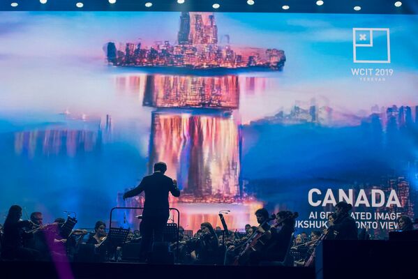 Концерт оркестра WCIT под управлением Сергея Смбатяна (6 октября 2019). Ереван - Sputnik Армения