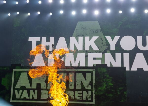 Голландский диджей, продюсер и ремиксер Армин ван Бюрен на концерте WCIT 2019 (6 октября 2019). Еревaн - Sputnik Армения