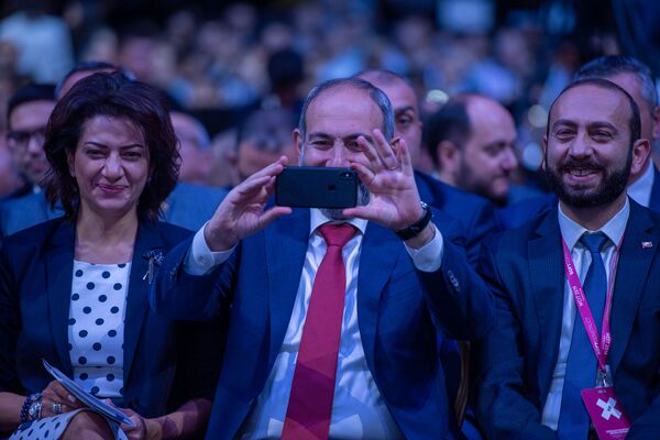 Армению можно превратить в рай для талантливых людей - Пашинян - Sputnik Армения