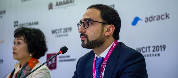 Вице-премьер Тигран Авинян на пресс-конференции во время открытия WCIT 2019 (7 октября 2019). Ереван - Sputnik Армения