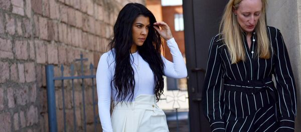 Кортни Кардашян фотомодель, актриса, бизнесвумен в Эчмиадзине (7 октября 2019) Кортни Кардашян фотомодель, актриса, бизнесвумен в Эчмиадзине (7 октября 2019) - Sputnik Արմենիա