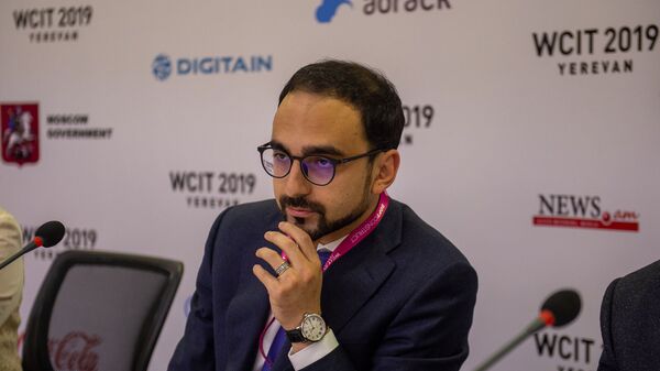 Вице-премьер Тигран Авинян на пресс-конференции во время открытия WCIT 2019 (7 октября 2019). Ереван - Sputnik Армения