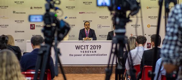 Вице-премьер Тигран Авинян на пресс-конференции во время открытия WCIT 2019 (7 октября 2019). Ереван - Sputnik Армения