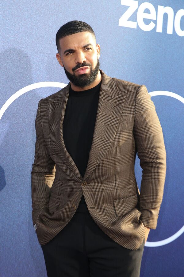 Муж Ким Кардашьян стал самым высокооплачиваемым рэпером 2019 года - Sputnik Армения