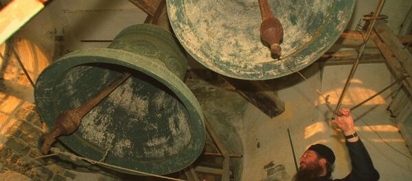 Колокола Свято-Пантелеимонова русского монастыря, расположенного на склонах Святой горы Афон. Колокола Свято-Пантелеимонова русского монастыря, расположенного на склонах Святой горы Афон. - Sputnik Армения