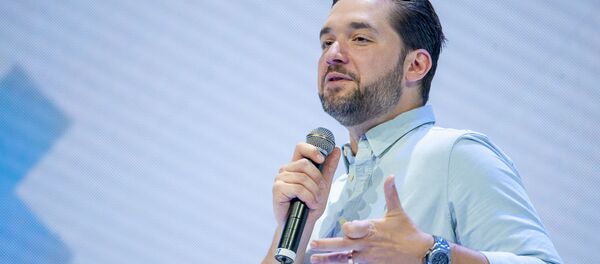 Алексис Оганян на форуме WCIT 2019 (8 октября 2019). Ереван Алексис Оганян на форуме WCIT 2019 (8 октября 2019). Ереван - Sputnik Армения