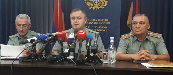 Начальник Генерального штаба Артак Давтян (8 октября 2019) Ереван Начальник Генерального штаба Артак Давтян (8 октября 2019) Ереван - Sputnik Արմենիա