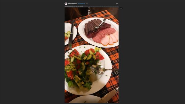 Бастурма-суджух и дорогая косметика: визажист Ким Кардашьян прогулялся по Еревану - Sputnik Армения