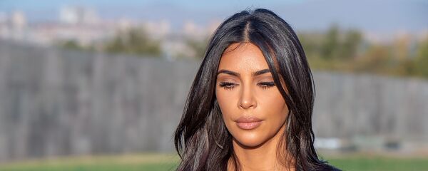 Ким Кардашьян посетила мемориальный комплекс Цицернакаберд (8 октября 2019). Ереван - Sputnik Արմենիա