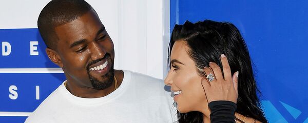 Ким Кардашьян и Канье Уэст на MTV Video Music Awards (28 августа 2016). Нью-Йорк - Sputnik Արմենիա