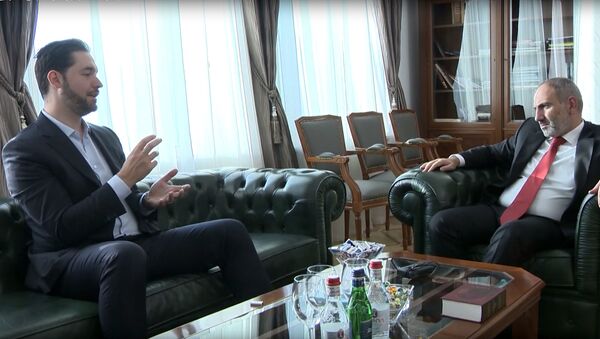 Премьер-министр Никол Пашинян встретился с Алексисом Оаняном - Sputnik Армения