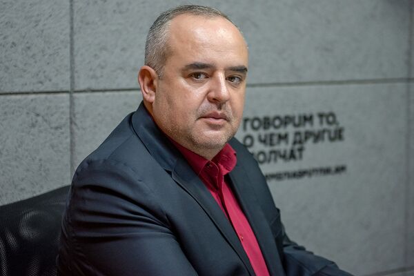 Ի՞նչ կապ կա վարչապետի բառապաշարի, ԱԺ ծեծկռտուքի և փաստաբանի տան վրա հարձակման միջև - Sputnik Արմենիա