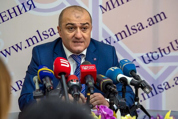 Կառավարությունը կխթանի ծնելիության աճը. միանվագ նպաստը կբազմապատկի, հիփոթեքին կօգնի Կառավարությունը կխթանի ծնելիության աճը. միանվագ նպաստը կբազմապատկի, հիփոթեքին կօգնի - Sputnik Արմենիա