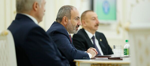 Премьер-министр Армении Никол Пашинян и президенты Беларуси и Азербайджана Александр Лукашенко и Ильхам Алиев на заседании Совета глав государств СНГ (11 октября 2019). Ашхабад - Sputnik Արմենիա