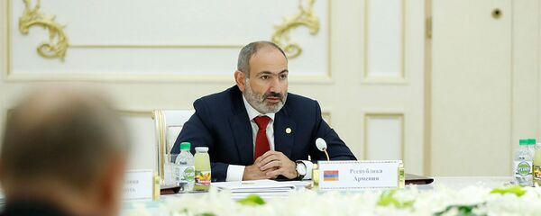 Премьер-министр Армении Никол Пашинян на заседании Совета глав государств СНГ (11 октября 2019). Ашхабад Премьер-министр Армении Никол Пашинян на заседании Совета глав государств СНГ (11 октября 2019). Ашхабад - Sputnik Армения
