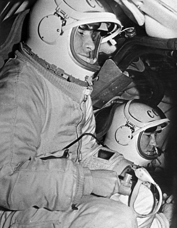 Нештатная ситуация и коньяк - как Леонов вогнал в краску американских космонавтов - Sputnik Армения