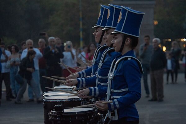 Թմբկահարների շոու Երևանում. «Yerevan Drums»-ը նշում է 10-ամյակը. տեսանյութ - Sputnik Արմենիա