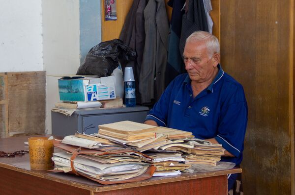 Ազգությամբ ադրբեջանցի, հոգով՝ հայ. էջմիածնեցի Ալիևի փառքի ճամփան Ազգությամբ ադրբեջանցի, հոգով՝ հայ. էջմիածնեցի Ալիևի փառքի ճամփան - Sputnik Արմենիա